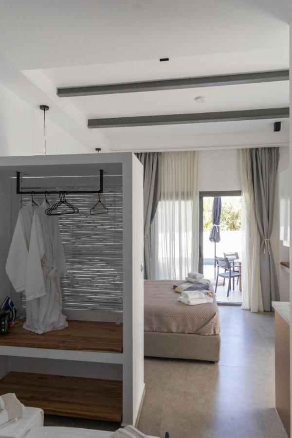 Skyros Blue Suites Extérieur photo